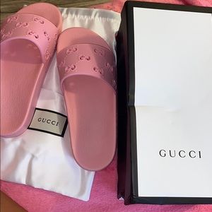 brand new gucci slides